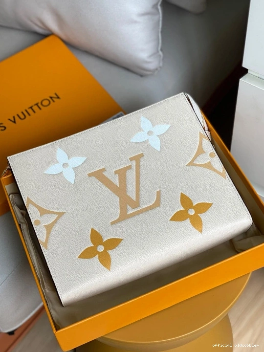 Official oldcobbler 26 TOILETRY VUITTON POUCH LOUIS 0813
